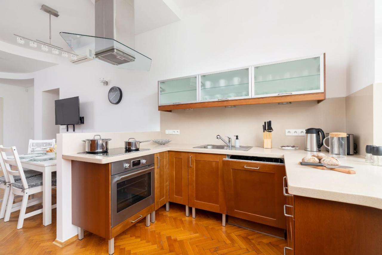 Slowacki Avenue Family Apartments Cracow By Noclegi Renters Krasków Eksteriør bilde